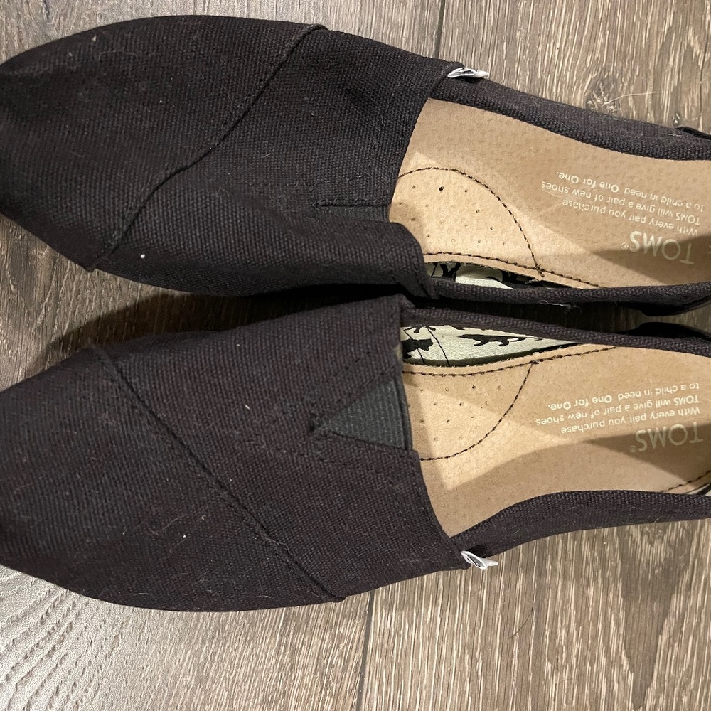 Toms shoes